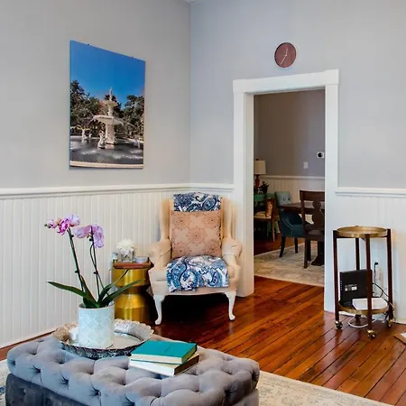 Hostess Nest - Historic Savannah